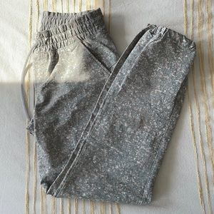 MEC Wanderwall Pants - pink/grey, size 4